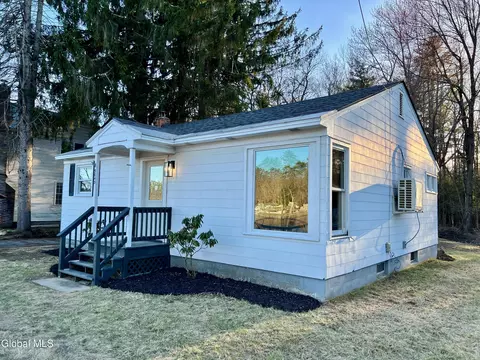 5043 Route 9n, Corinth, NY 12822