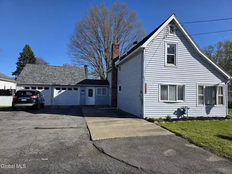 2109 Westside Ave, Rotterdam, NY 12306