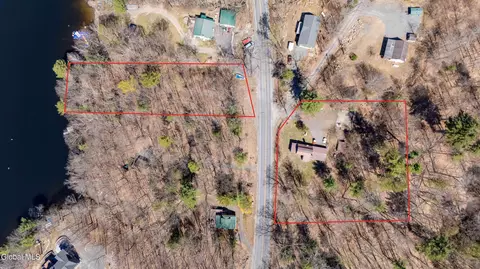 346 S Shore Rd, Edinburg, NY 12134