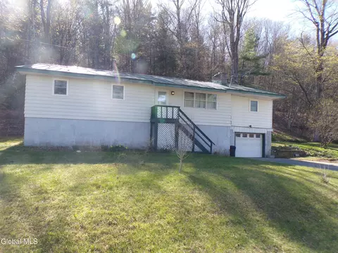 55 Old Corinth Rd, Hadley, NY 12835