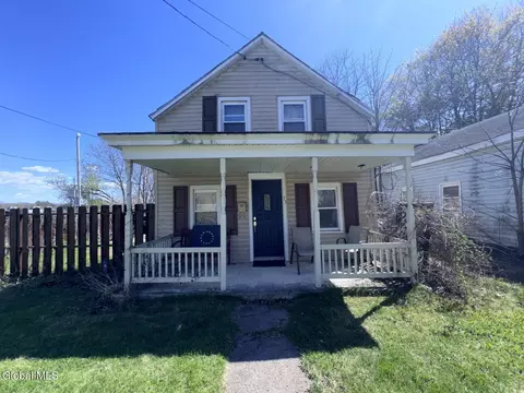 73 Mccrea St, Fort Edward, NY 12828