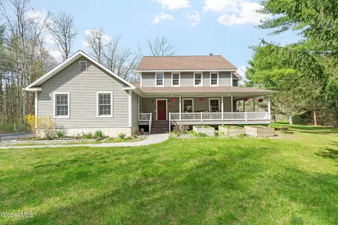 145 Hayes Rd, Schuylerville, NY 12871
