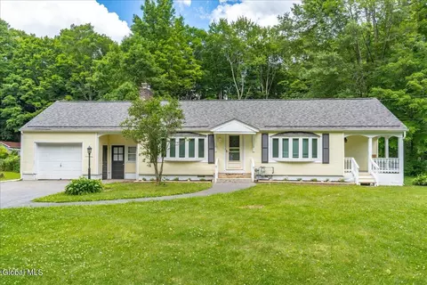 167 Cronin Rd, Queensbury, NY 12804