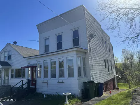 30 N Reservoir St, Cohoes, NY 12047