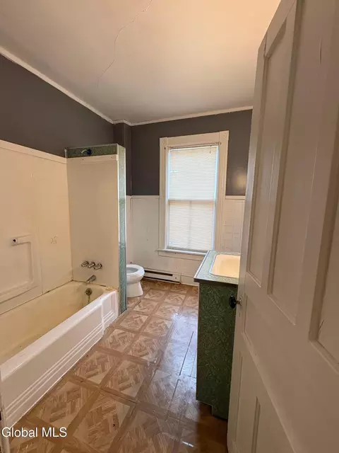 Bath - 1723 Broadway, Schenectady, NY 12306 photo 4 of 4