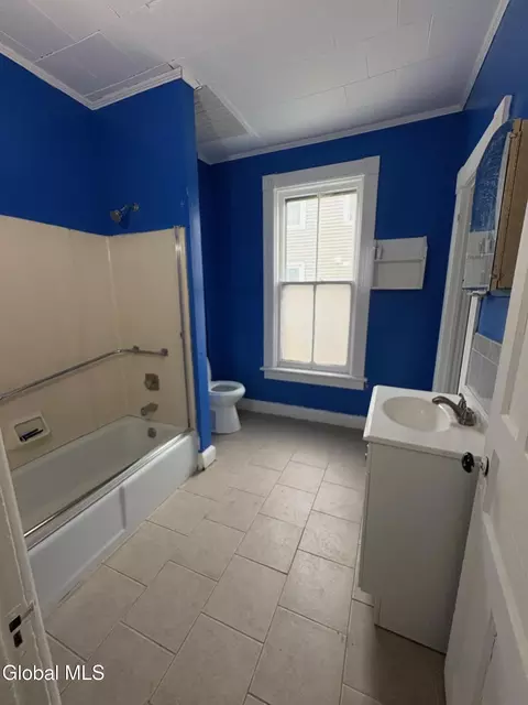 Bath - 1723 Broadway, Schenectady, NY 12306 photo 3 of 4
