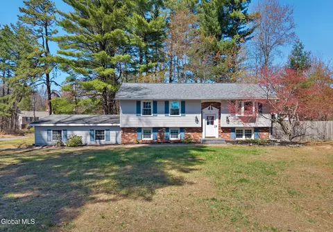36 Evergreen Ave, Clifton Park, NY 12065