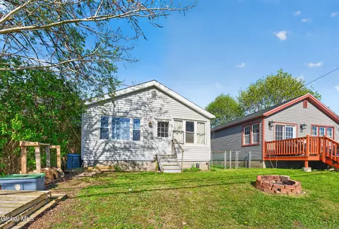 245 County Route 7, Nassau, NY 12123