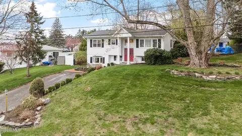 17 Cherry Ln, Troy, NY 12180