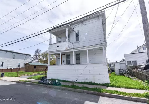 203 Brookside Ave, Amsterdam, NY 12010