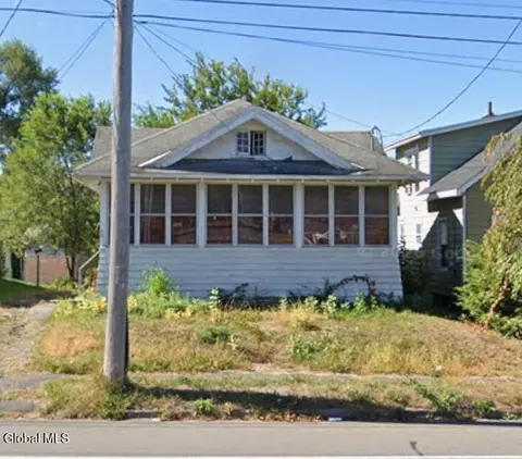 2016 State St, Schenectady, NY 12304