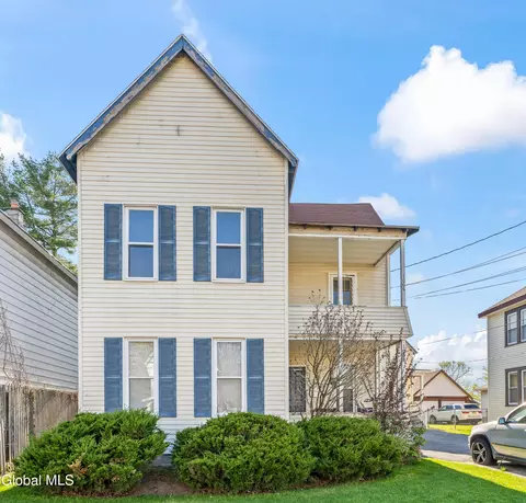 1066-1068 Hegeman St, Schenectady, NY 12306