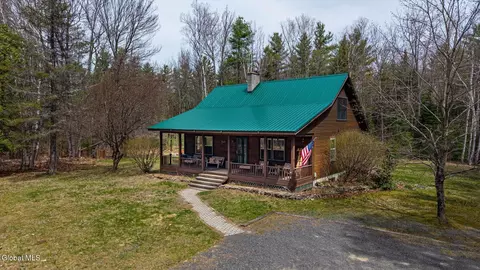 36 Oven Mountain Rd, Johnsburg, NY 12843
