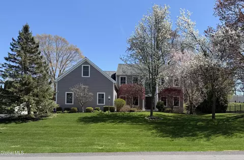 11 Long Shadow Dr, Latham, NY 12110