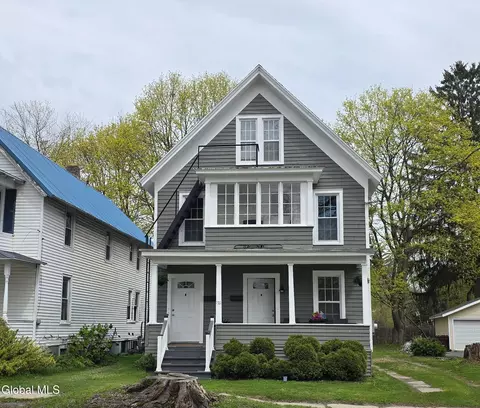 170 Kingsboro Ave, Gloversville, NY 12078
