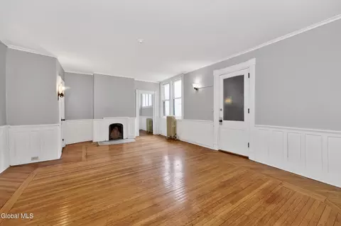 Living - 7 Union St, Schenectady, NY 12305 photo 4 of 9