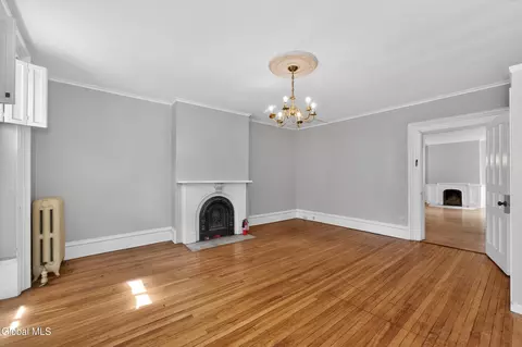 Living - 7 Union St, Schenectady, NY 12305 photo 6 of 9