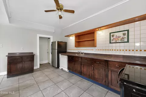 Kitchen - 7 Union St, Schenectady, NY 12305 photo 2 of 5