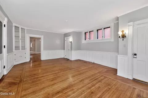 Living - 7 Union St, Schenectady, NY 12305 photo 2 of 9