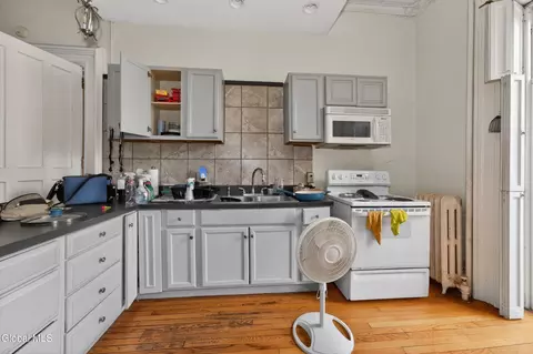 Kitchen - 7 Union St, Schenectady, NY 12305 photo 3 of 5