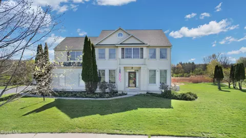 12 Magnolia Way, Ballston Lake, NY 12019