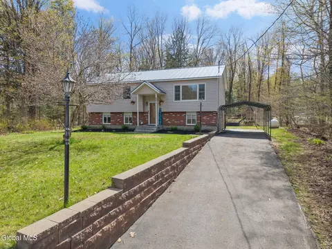 521 N Creek Rd, Greenfield Center, NY 12833