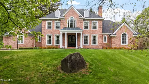 1 Sage Est, Menands, NY 12204