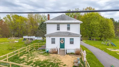 3520 Guilderland Ave, Rotterdam, NY 12306