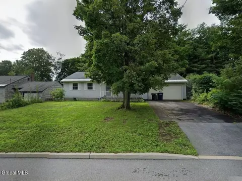 110 Ash St, Corinth, NY 12822