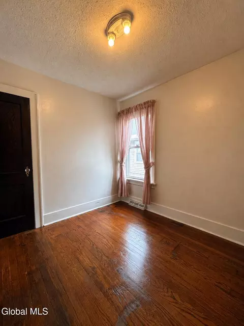 Bedroom - 233 Sixteenth St, Schenectady, NY 12306 photo 1 of 4