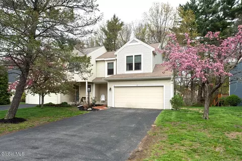 117 Garnett Ln, Slingerlands, NY 12159