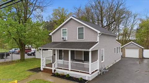 17 Feeder St, Hudson Falls, NY 12839