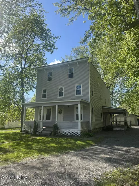 11 Parkis St, Rotterdam Junction, NY 12150