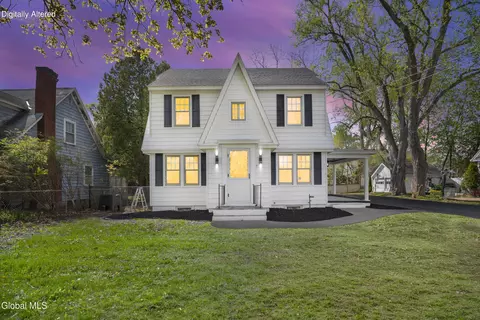 451 Ballston Rd, Schenectady, NY 12302