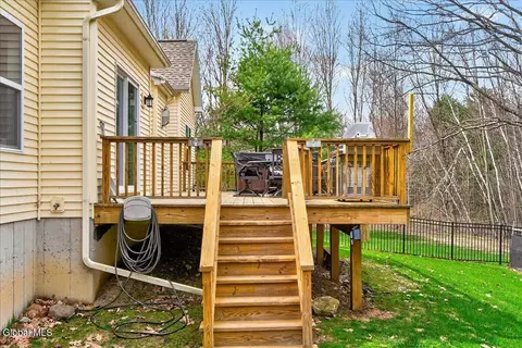 Exterior - 1019 Gideon Trce, Schenectady, NY 12302 photo 7 of 11