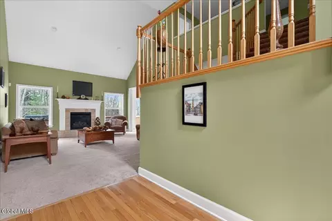 Entry Way - 1019 Gideon Trce, Schenectady, NY 12302 photo 3 of 5