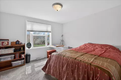 Bedroom - 1019 Gideon Trce, Schenectady, NY 12302 photo 3 of 7