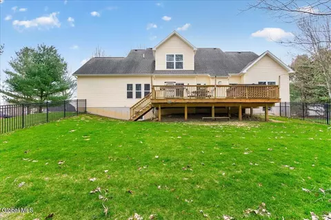 Exterior - 1019 Gideon Trce, Schenectady, NY 12302 photo 10 of 11