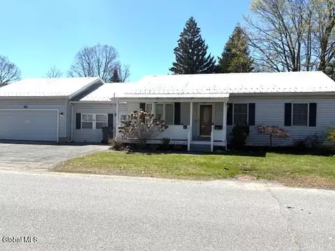 21 12 North St, Hudson Falls, NY 12839