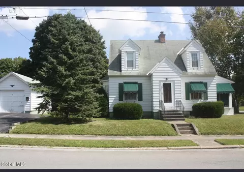 47 Rockton St, Amsterdam, NY 12010