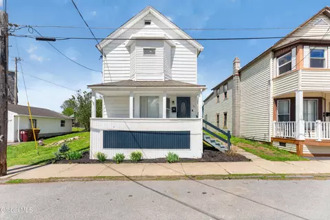 25 Depot St, Greenwich, NY 12834