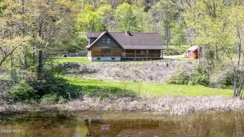 180 State Highway 5s, Pattersonville, NY 12137