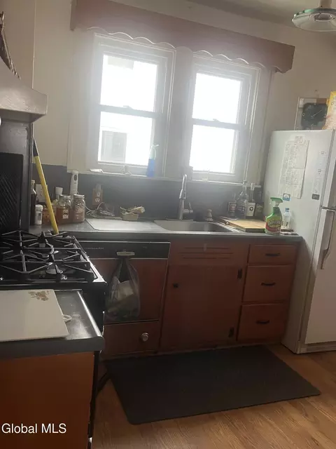 Kitchen - 824 Dean St, Schenectady, NY 12309 photo 1 of 1