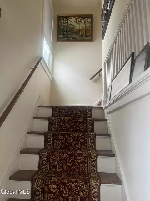 Entry Way - 824 Dean St, Schenectady, NY 12309 photo 2 of 2