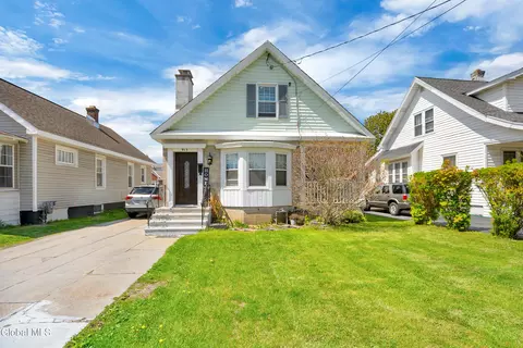 913 Altamont Ave, Schenectady, NY 12303