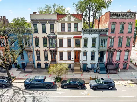 490 Madison Ave, Albany, NY 12208