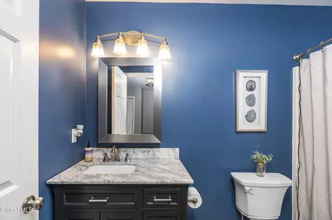 Bath - 39 Woodthrush Ct, Ballston Spa, NY 12020 photo 4 of 6