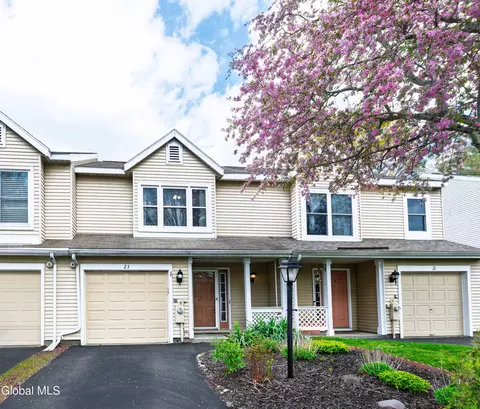 23 Stoney Creek Dr, Clifton Park, NY 12065