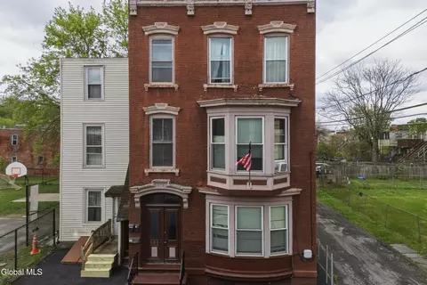 151 Jackson St, Troy, NY 12180