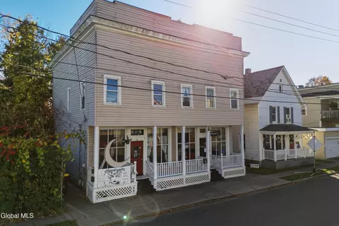 55 Lawrence St, Glens Falls, NY 12801